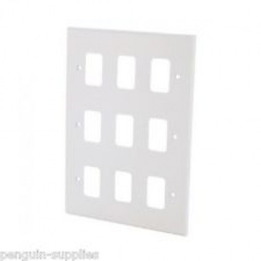 9 GANG FLUSH WHITE GRID PLATE